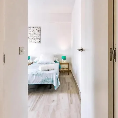 아파트 Two Bedroom In Playa De Americas, Free Wifi *