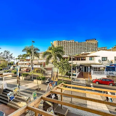 公寓 Two Bedroom In Playa De Americas, Free Wifi