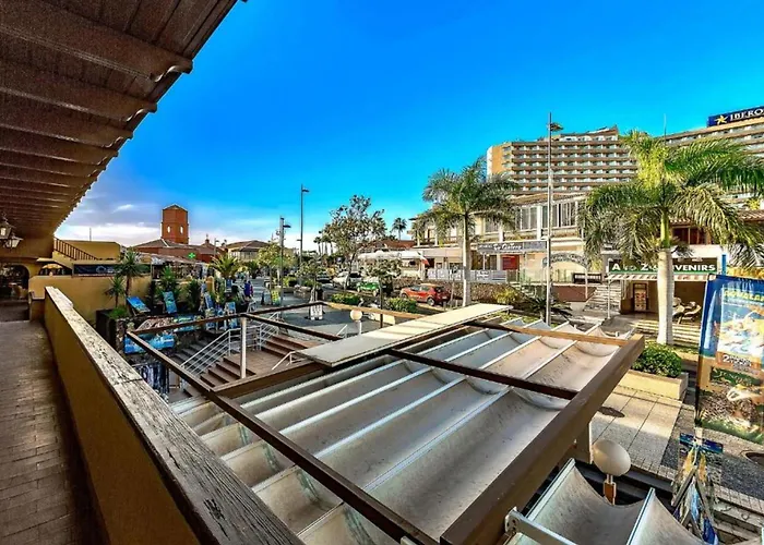 Two Bedroom In Playa De Americas, Free Wifi Daire